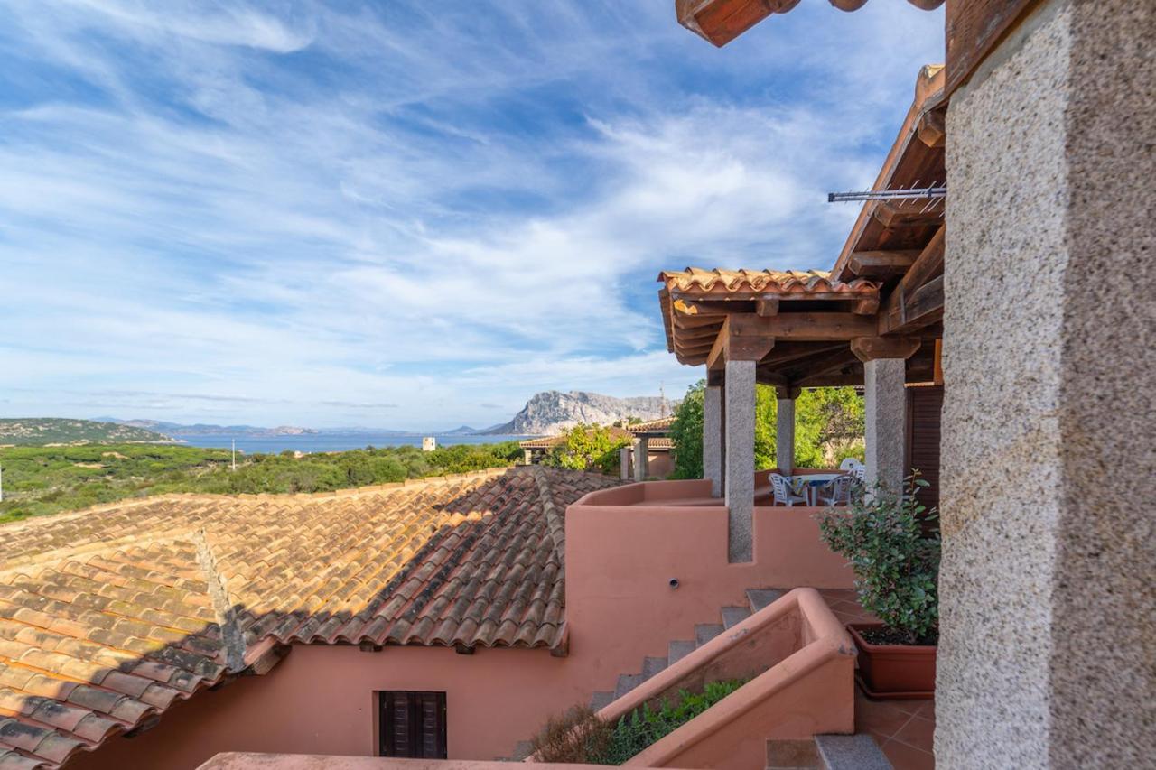 Iss Travel, Panoramic Coda Cavallo Cottages - 10 Km From San Teodoro Exterior photo